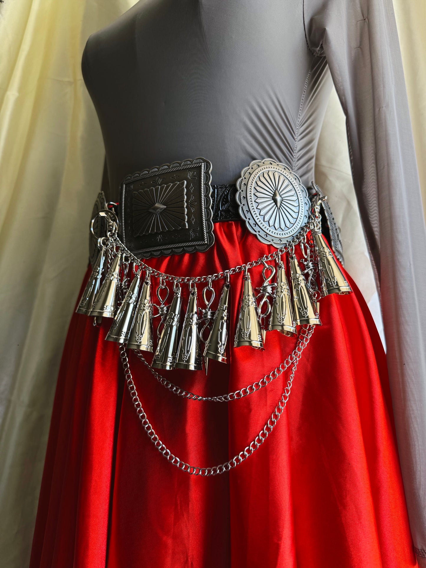 33 cm Layered Jingle Chain with Barbed Wire Charms and Sterling Silver Spikes